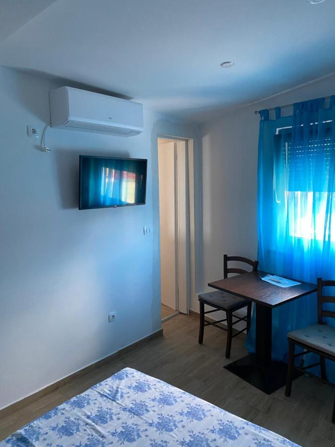 Apartmani Bella Vista Njivice Exterior foto